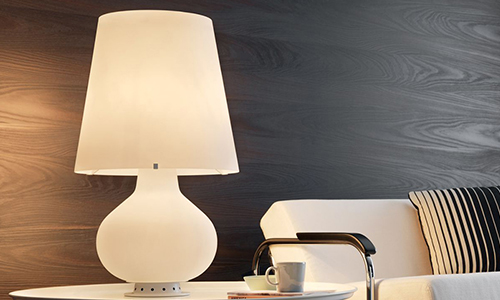 Iluminación perfecta con la lámpara de mesa Fontana