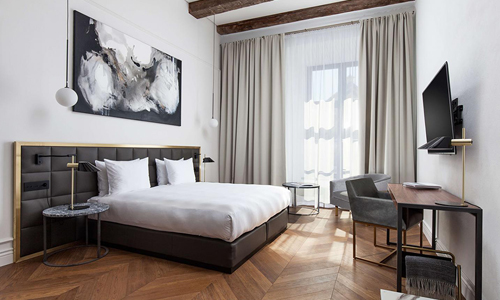 Hotel Pacai diseñado por arquitecto Saulius Mikštas