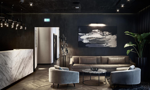 Hotel Pacai diseñado por arquitecto Saulius Mikštas