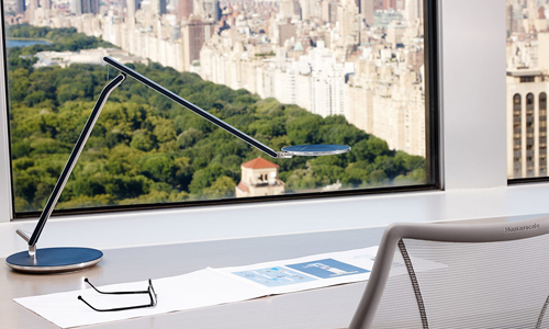 Lámpara Infinity diseñado por Humanscale Design Studio