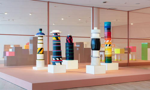 Frida Escobedo colabora en exhibición dedicada a Ettore Sottsass