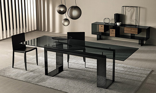 Table glasses by Tonelli Design.