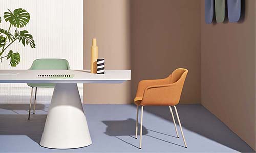 Pedrali reimagina los espacios de oficinas en Orgatec 2022.