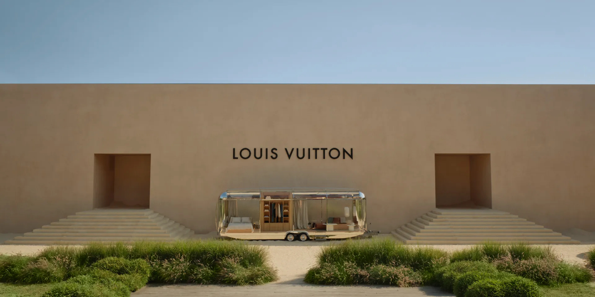 Louis Vuitton convierte su pasarela en una ola de 10 metros